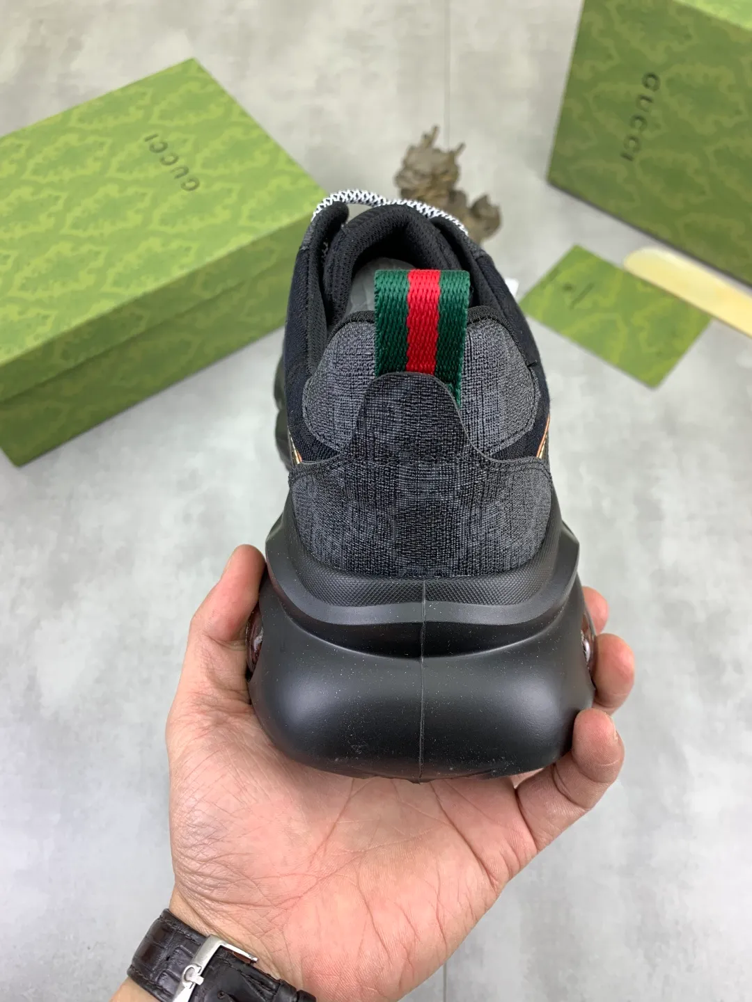 Men's men's shoes 💰P440💰 [New model] (GUCCI) official website's latest 🎁🎁casual and fashionable men's shoes 👟, hot style 💥 style is simple and elegant, exclusive for trendy men. Unique official website's latest brand double G elements Original 👑Gucci decoration, fashionable and generous, the fabric is original frosted calfskin✅Fully imported first-layer pigskin lining, the official website specifies wear-resistant, lightweight original rubber casual outsole, the classic model is taken in real life🎬38-44 4️⃣ colors available